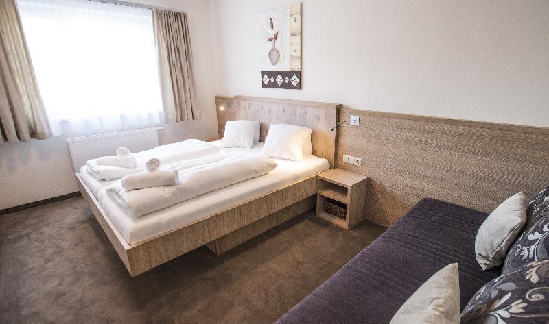 פלאכאו Crystls Aparthotel מראה חיצוני תמונה