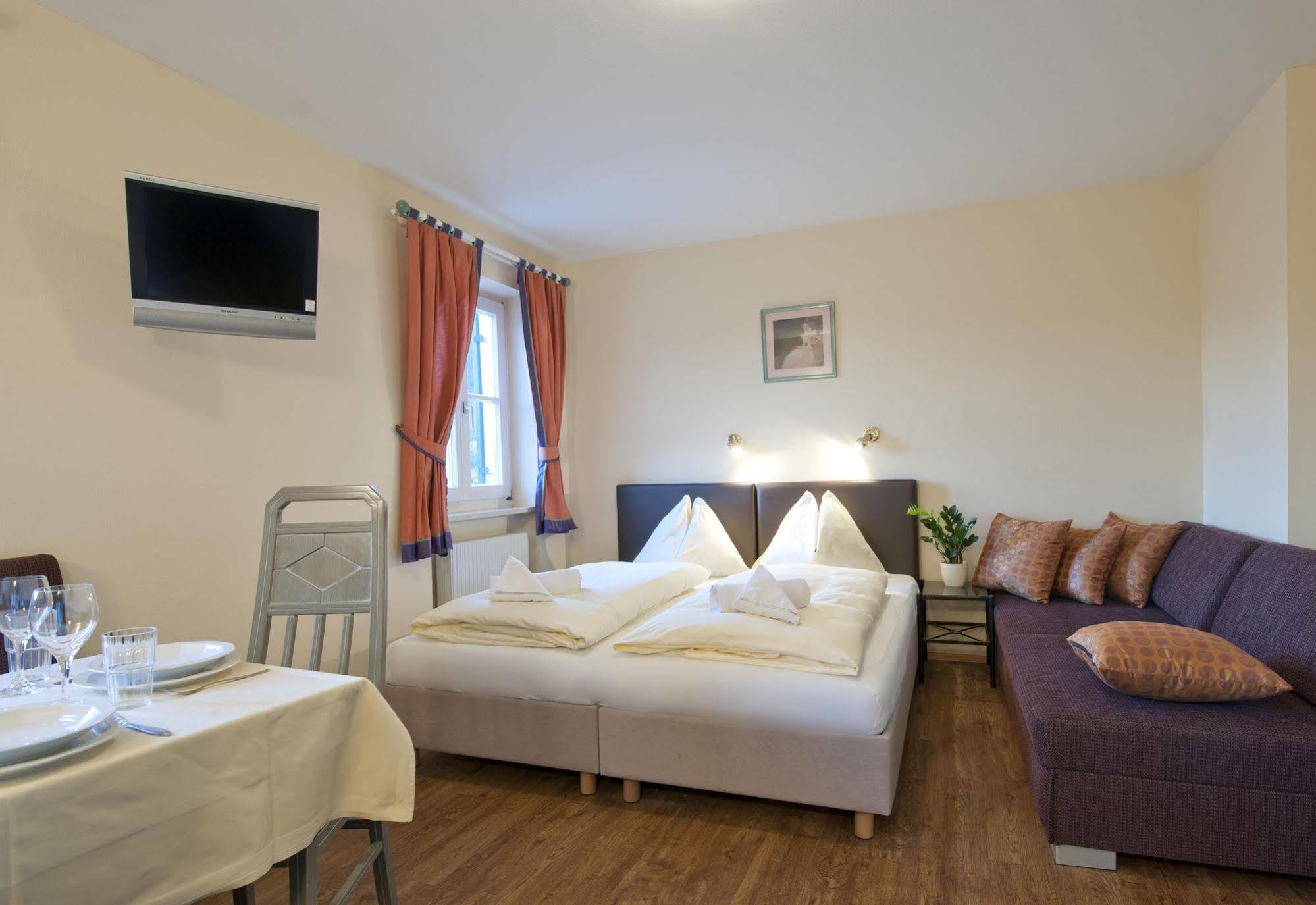 פלאכאו Crystls Aparthotel מראה חיצוני תמונה